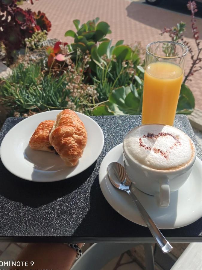 Hotel Le Dauphin Мантон Екстер'єр фото