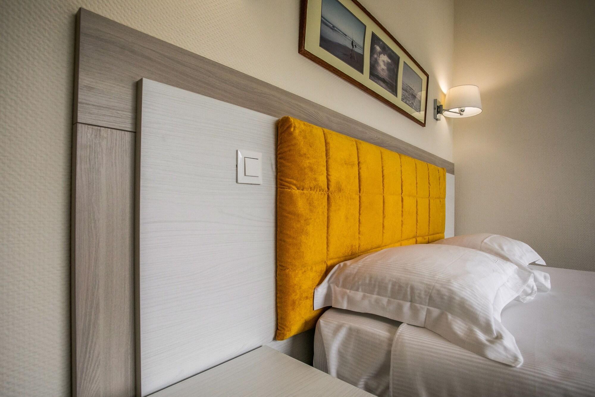 Hotel Le Dauphin Мантон Екстер'єр фото