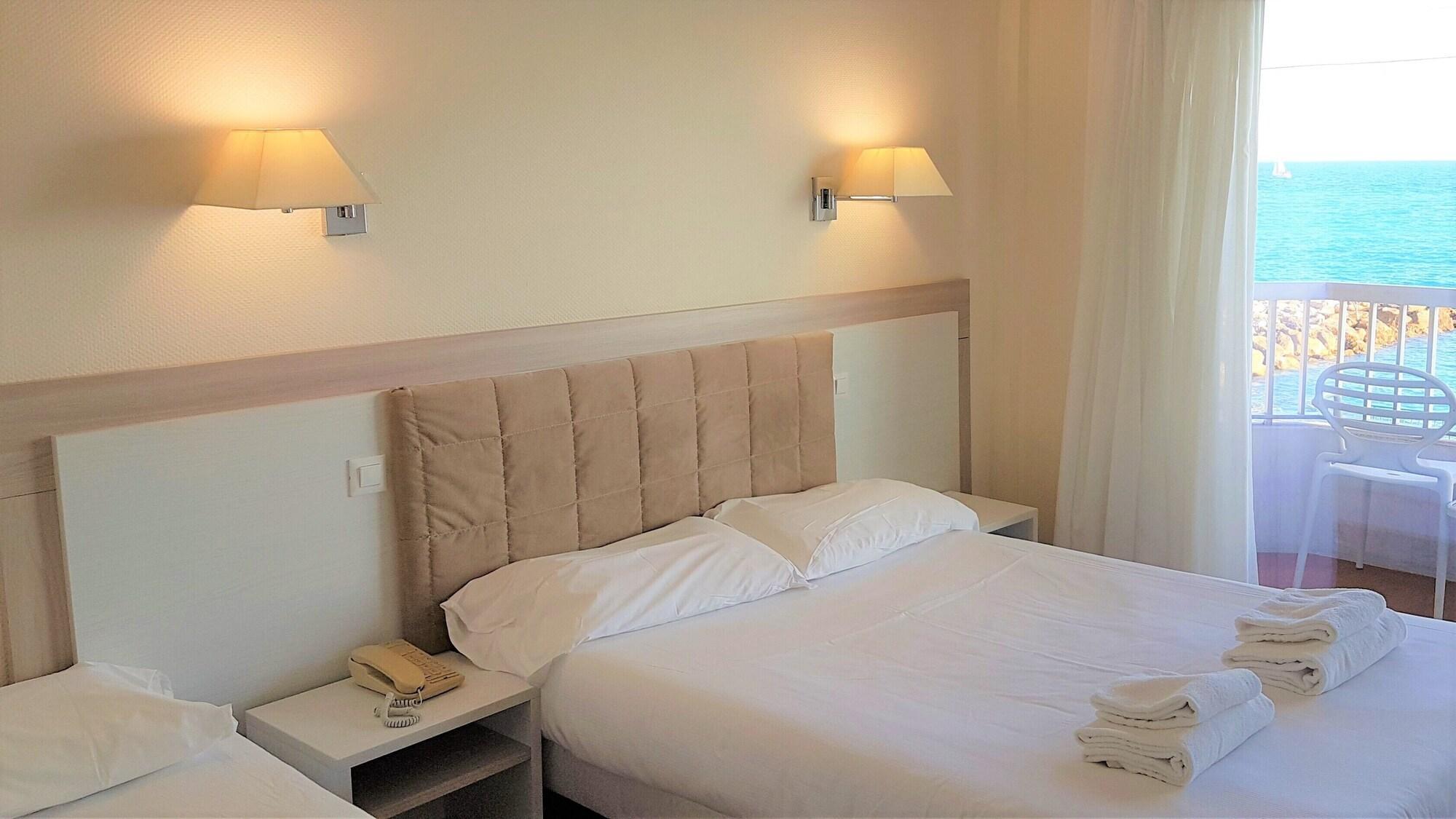 Hotel Le Dauphin Мантон Екстер'єр фото