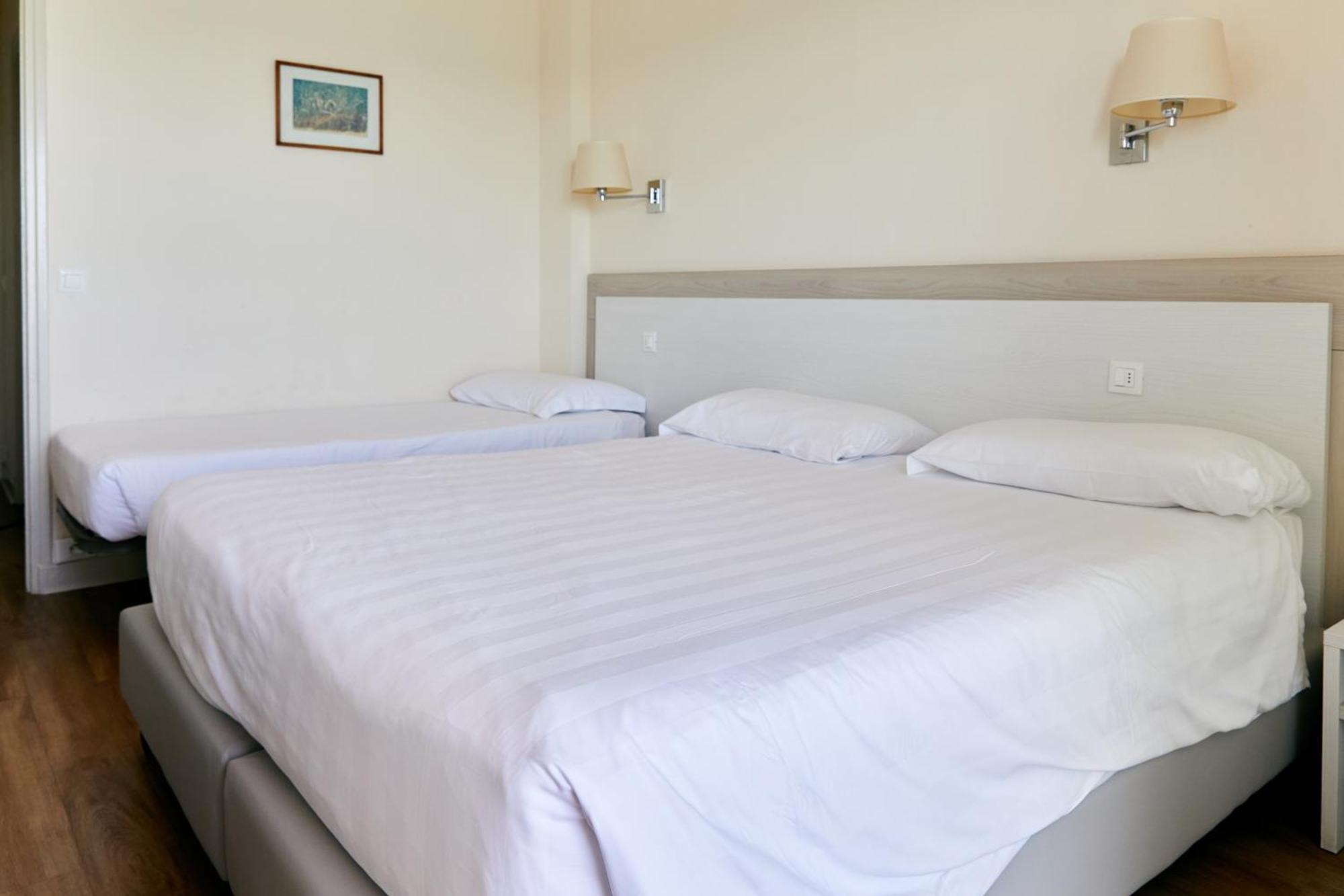 Hotel Le Dauphin Мантон Екстер'єр фото